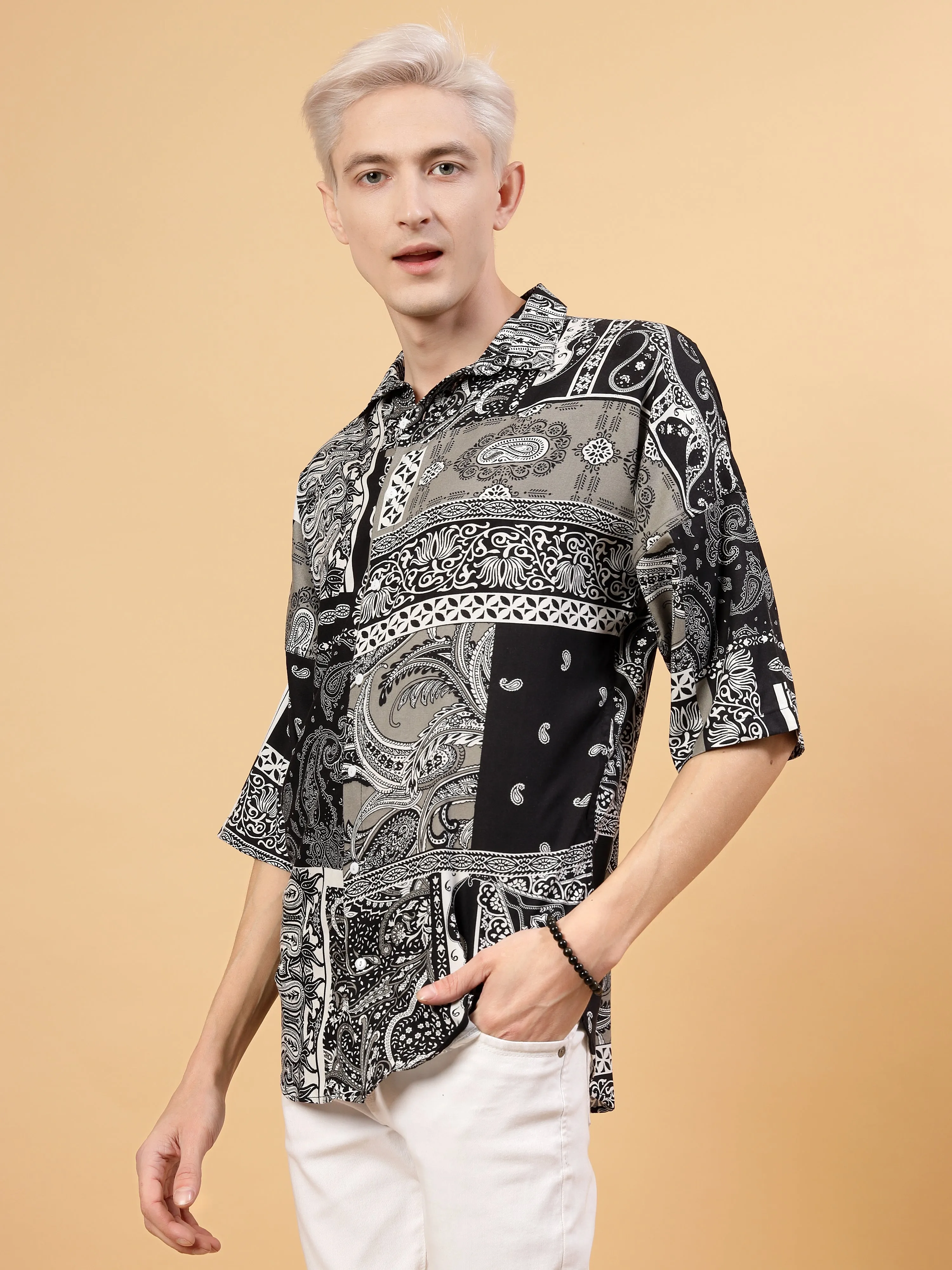 Modern Twist Men's Oversized Shirt With Paisley Print