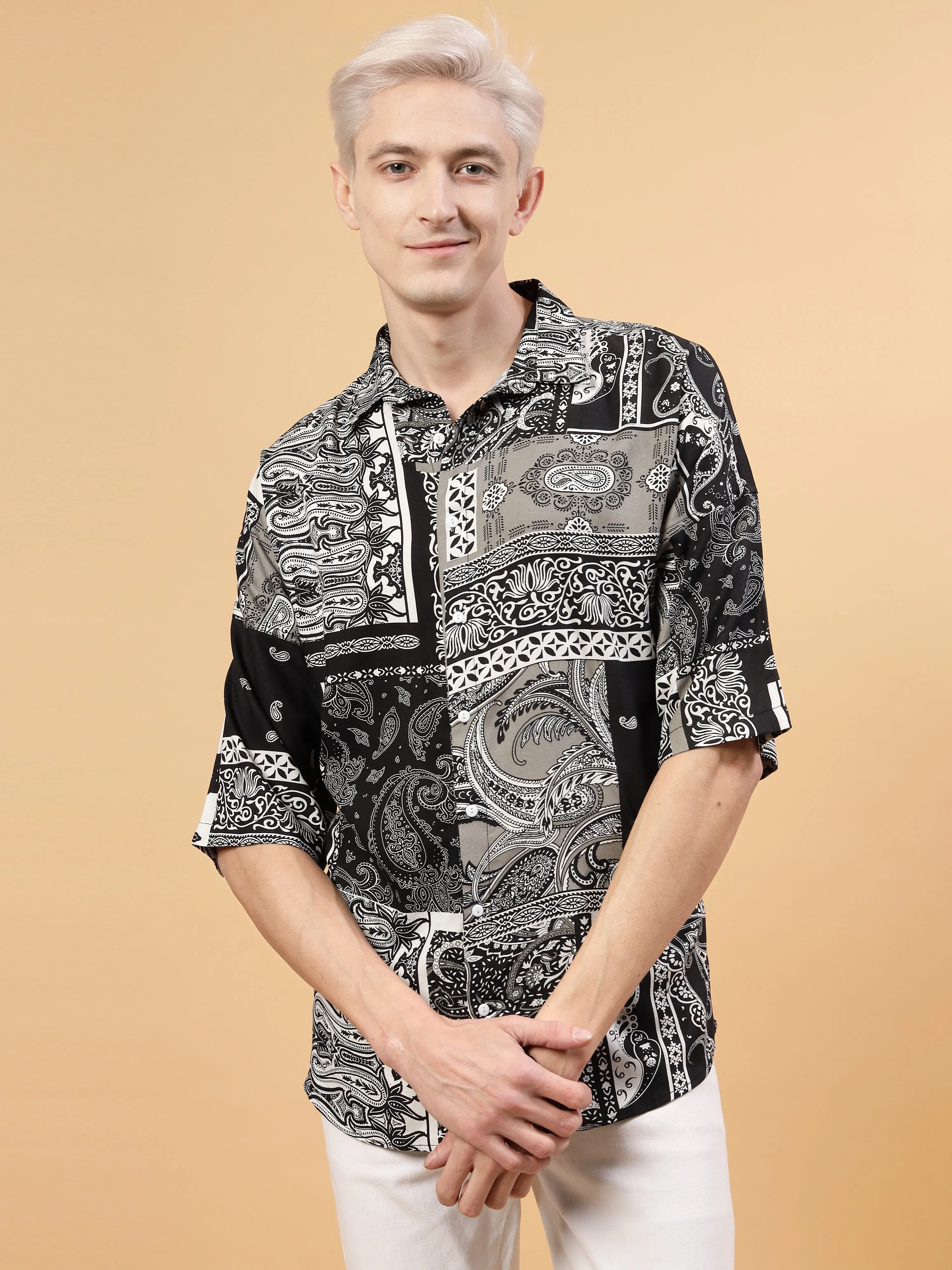 Modern Twist Men's Oversized Shirt With Paisley Print