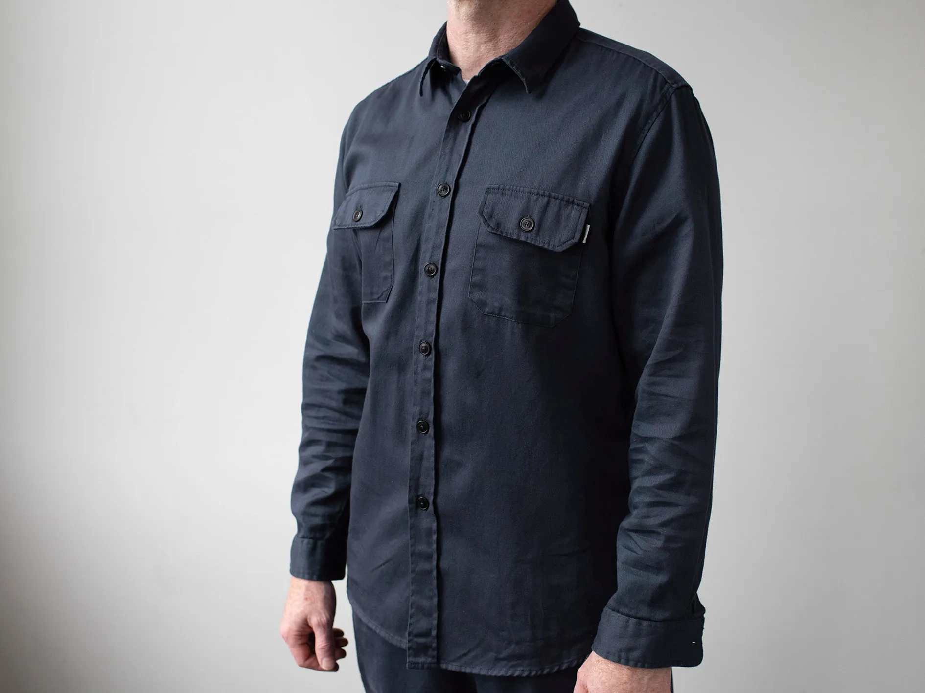 THE SMITH. WORK SHIRT. NAVY GREY