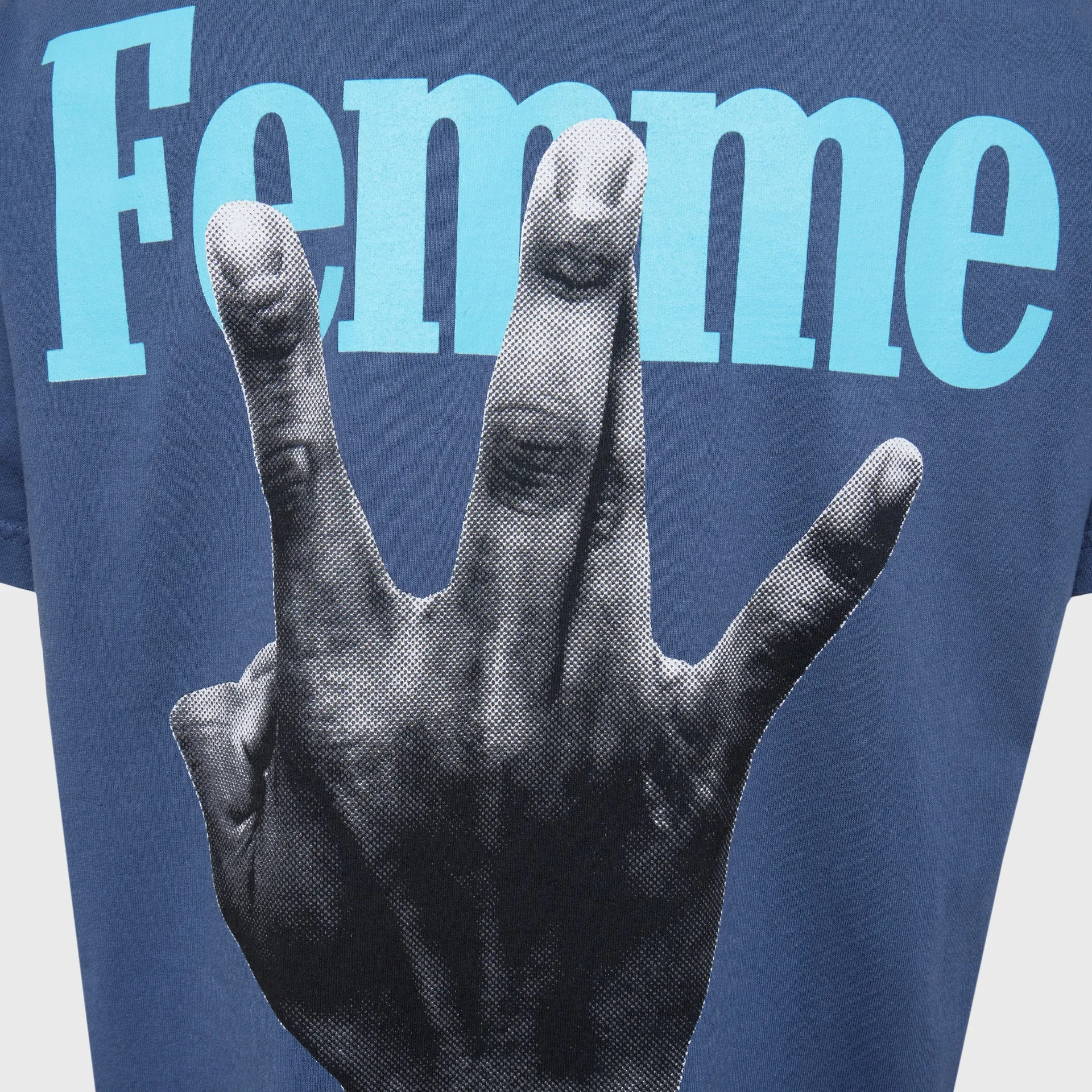 Twisted Fingers Tee Navy