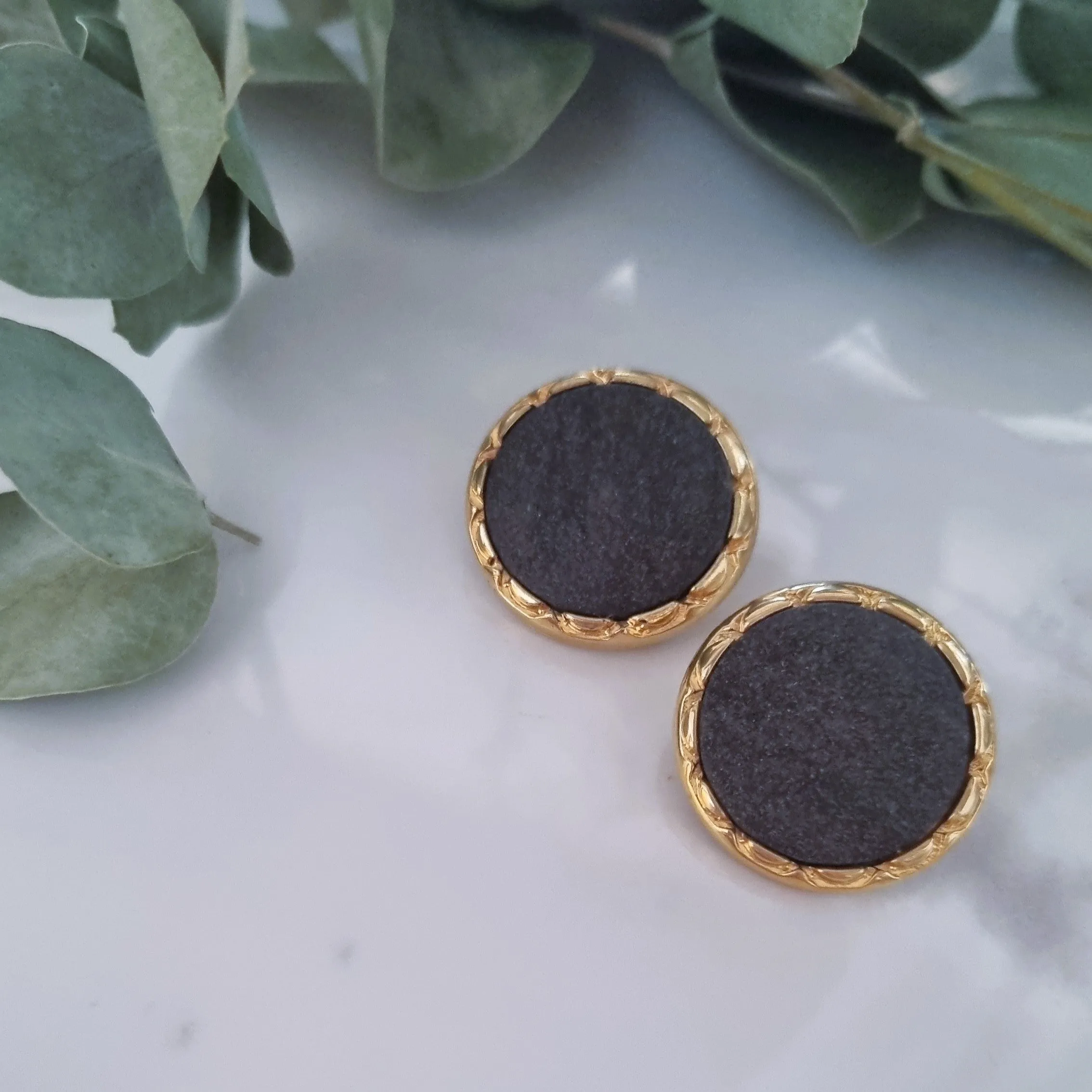 Vintage earrings - Dark grey