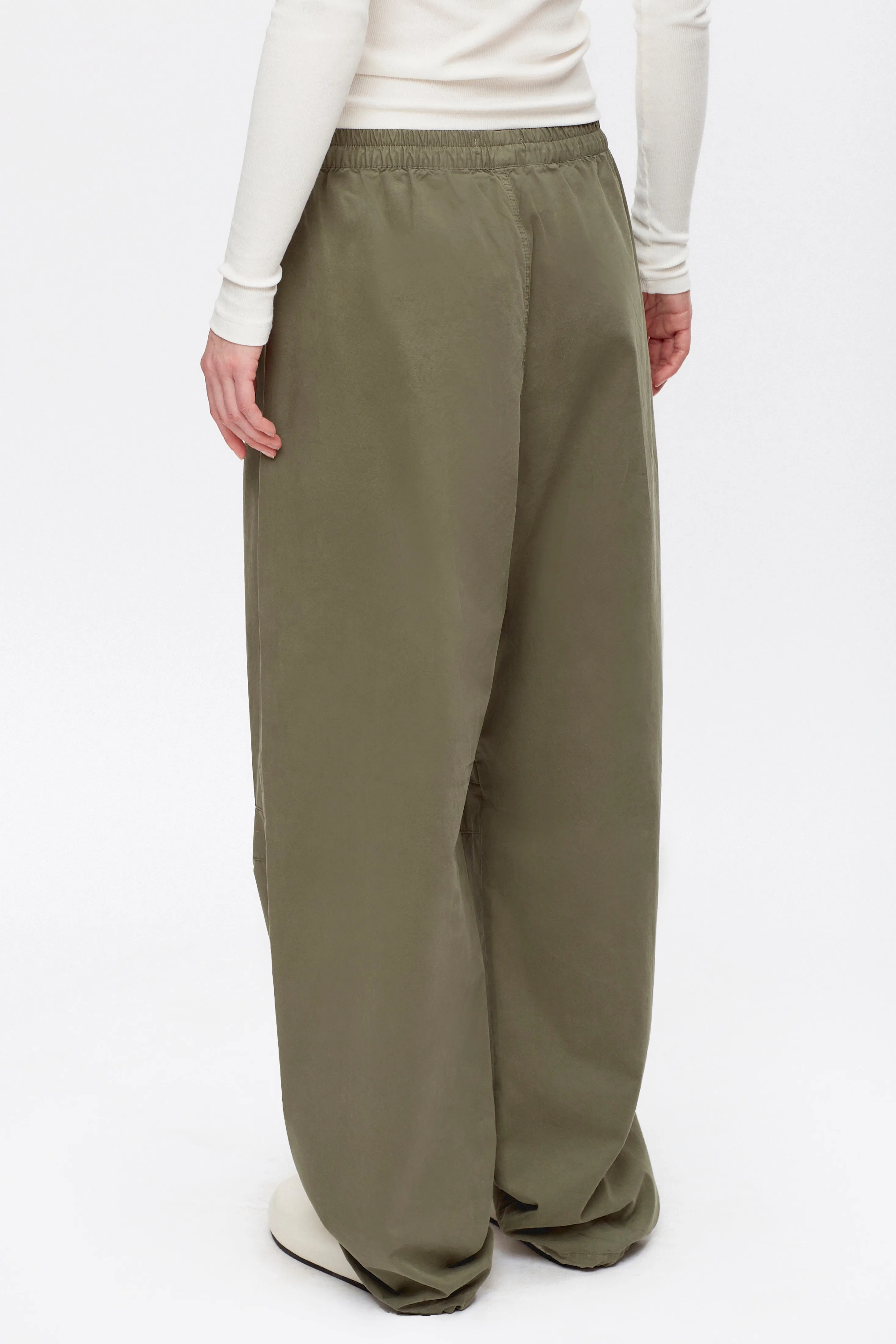 Women's Kingfisher Pant in Dusty Olive